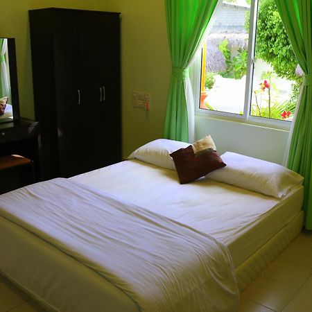 Ras Beach Inn Rasdhoo Ngoại thất bức ảnh