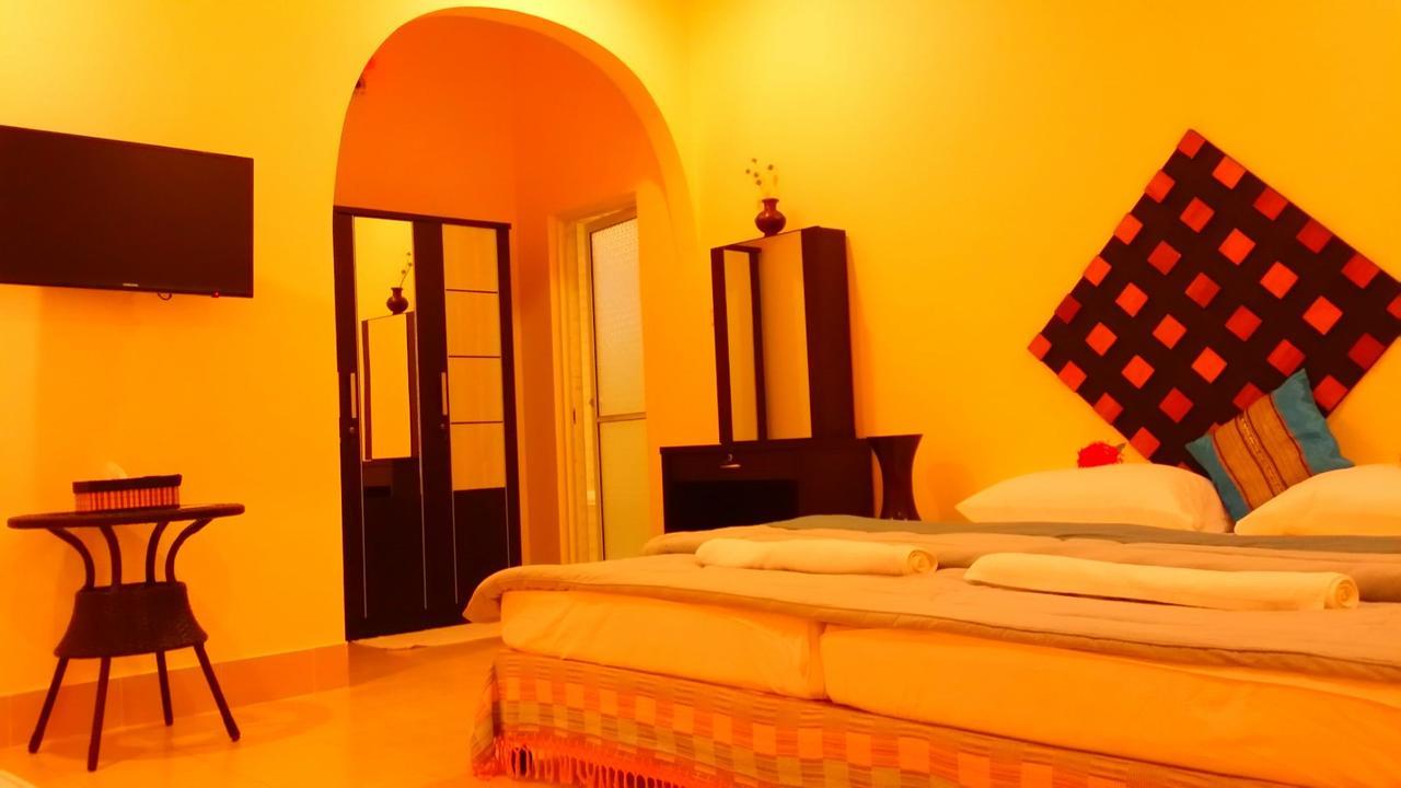Ras Beach Inn Rasdhoo Ngoại thất bức ảnh